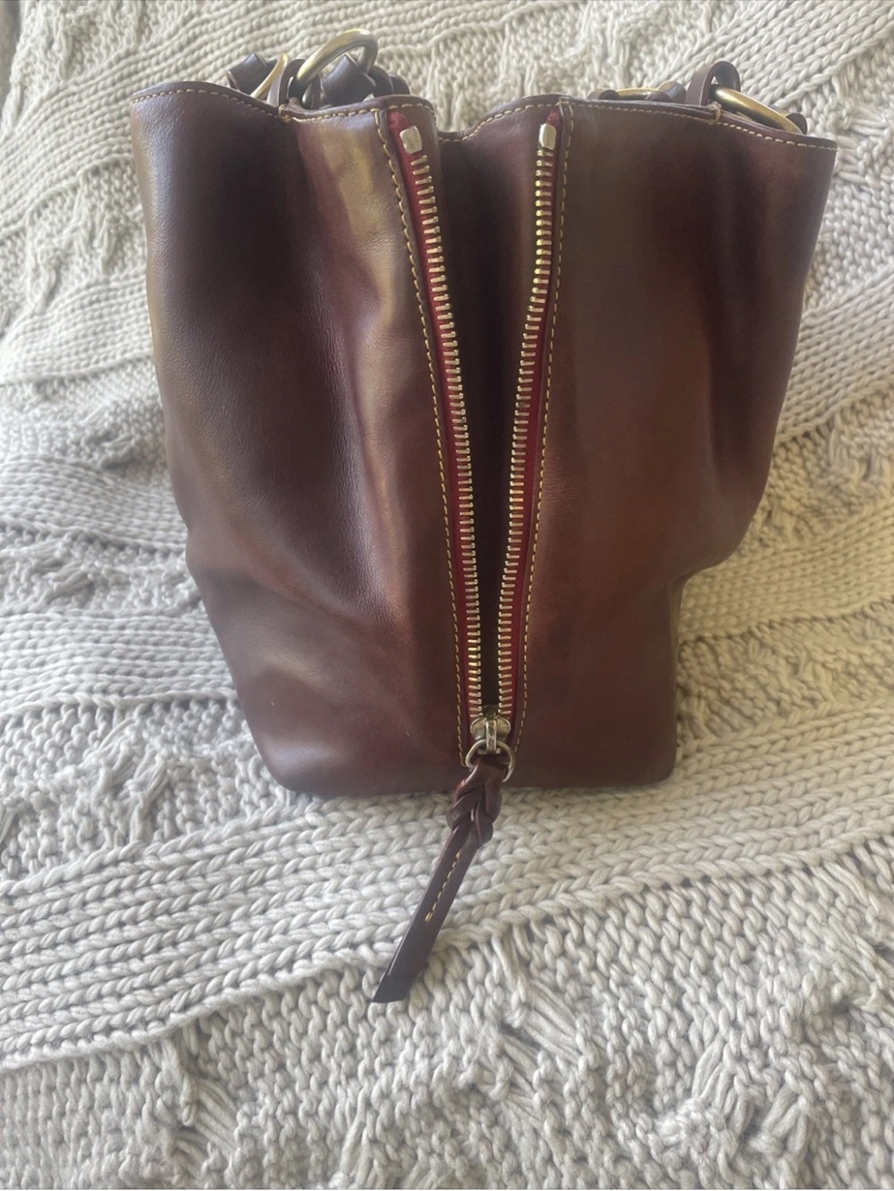 🤎❤️Dooney & Bourke Side Zip Barlow Shoulder Bag Florentine Leather -Chestnut- - Picture 6 of 16